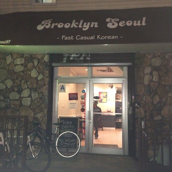 Das Foto wurde bei Brooklyn Seoul von Joshua D. am 1/23/2015 aufgenommen