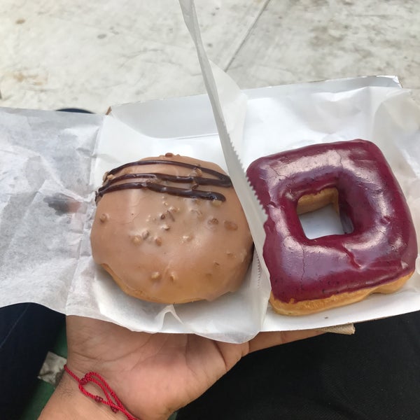 Foto diambil di Jolly Molly Donuts oleh Temo R. pada 7/16/2017