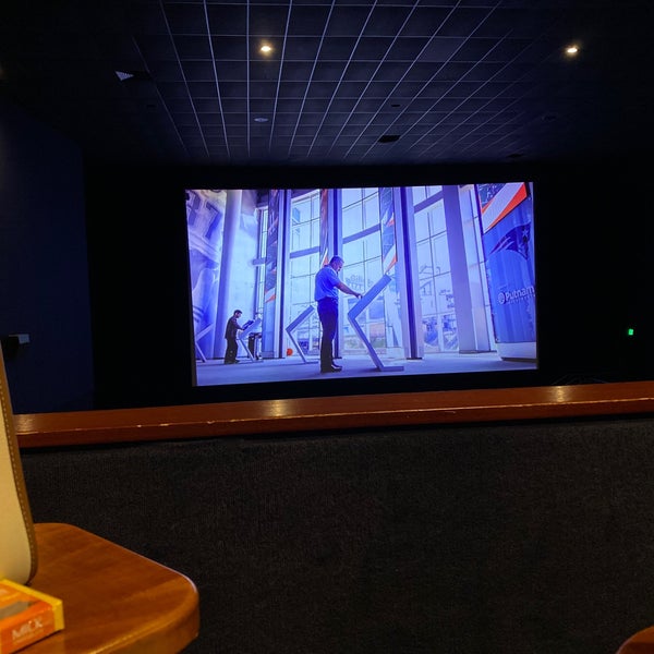 Showcase Cinema de Lux Patriot Place Foxborough, MA