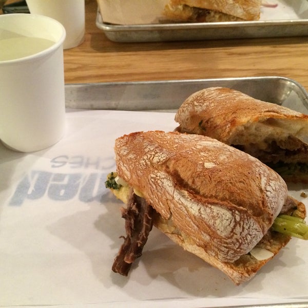 Foto scattata a Untamed Sandwiches da RcLA il 3/3/2015