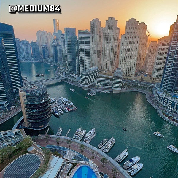 Foto tirada no(a) Address Dubai Marina por Ahmad B. em 5/12/2023