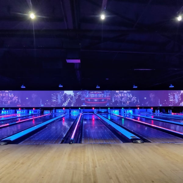 Bowlmor Santa Monica - Bowling Alley in Ocean Park