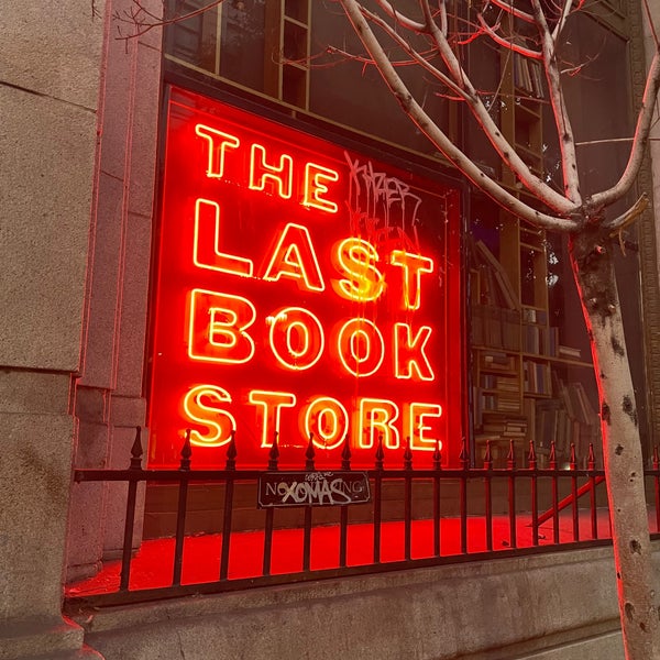 8/16/2023 tarihinde Kim D.ziyaretçi tarafından The Last Bookstore'de çekilen fotoğraf