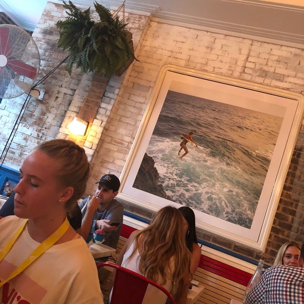 8/18/2018 tarihinde Kim D.ziyaretçi tarafından Pizza Beach'de çekilen fotoğraf