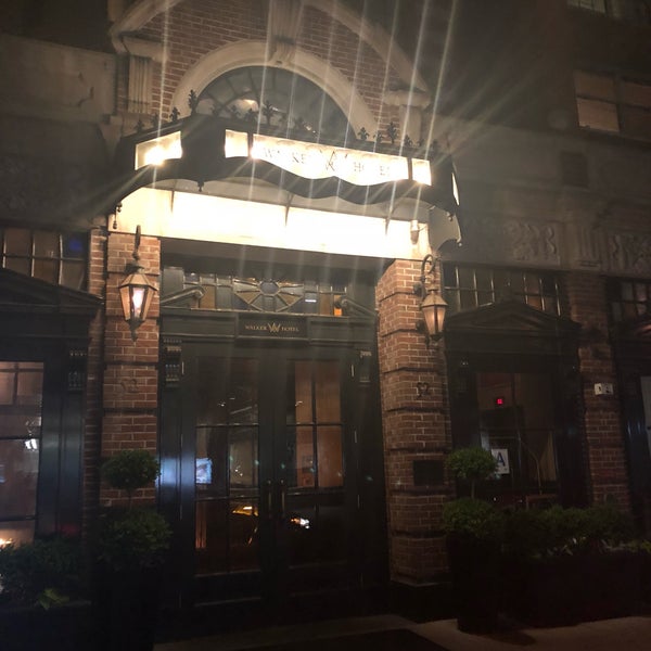 Foto scattata a Walker Hotel Greenwich Village da Kim D. il 5/31/2018
