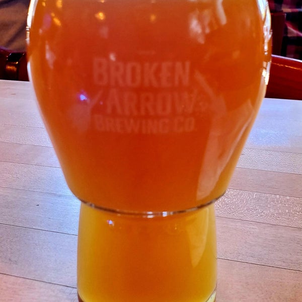 Photo taken at Broken Arrow Brewing Company by Jerry S. on 11/13/2021
