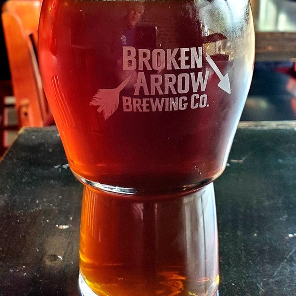Photo taken at Broken Arrow Brewing Company by Jerry S. on 4/7/2021