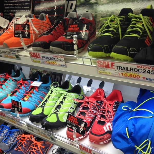 Photos At Art Sports アートスポーツ ダイエー神戸三宮駅前店 34 Visitors