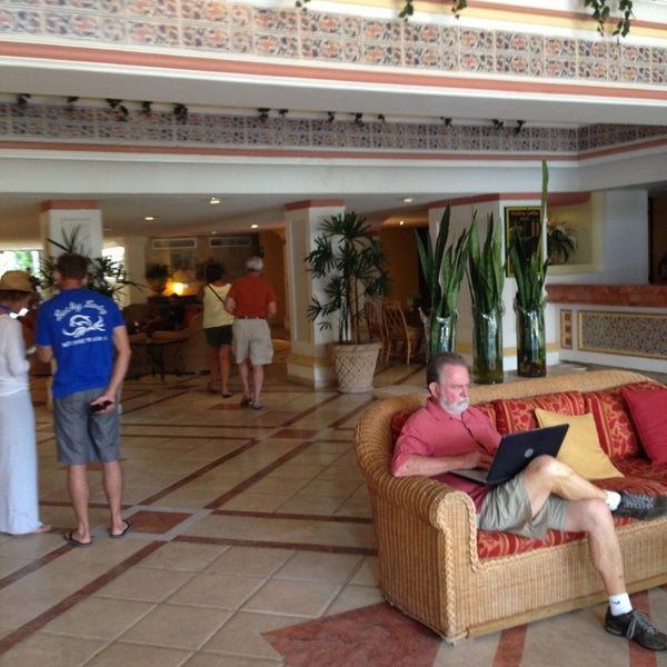 Photo taken at The Inn at Mazatlan Resort &amp; Spa - Mazatlan, Mexico by Roxana G. on 4/11/2013