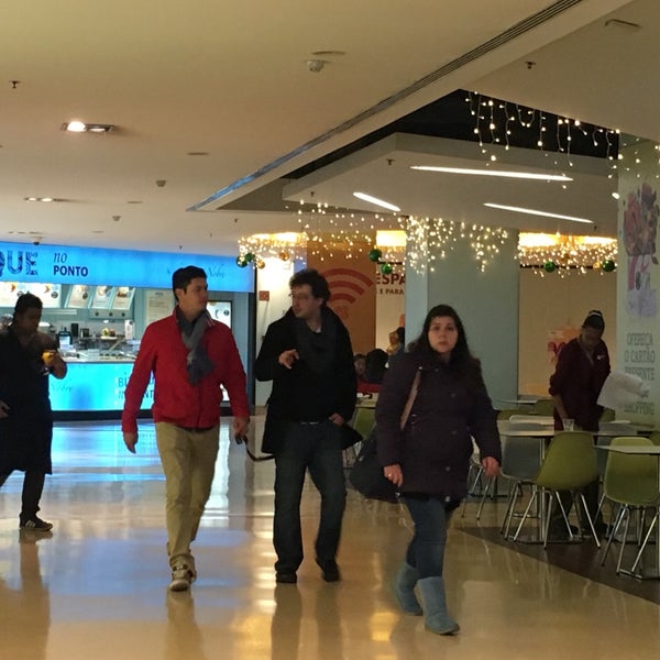 12/24/2015 tarihinde João L.ziyaretçi tarafından Spacio Shopping'de çekilen fotoğraf