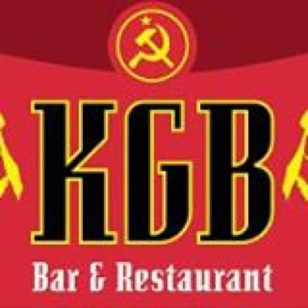 Foto scattata a KGB Bar &amp; Restaurant da Mark A. il 11/9/2013