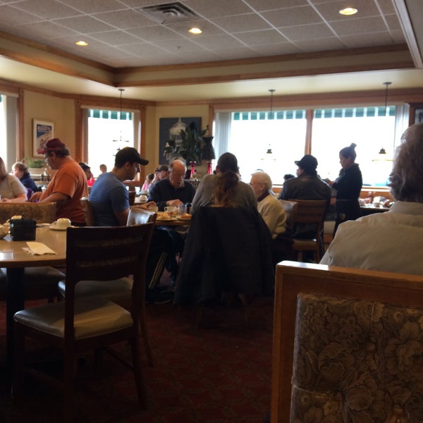 Photos at Paul's Family Restaurant Greek Restaurant in Northwest Elgin