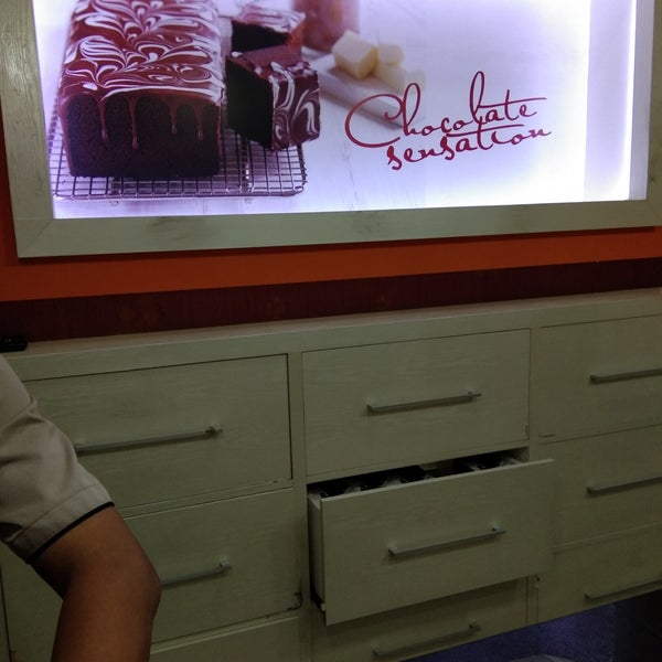 Amanda Brownies Kukus Toko Roti di Surabaya