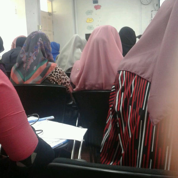 Photos at Fakulti Ekonomi dan Sains Pengurusan - Gong Badak - 0 tips