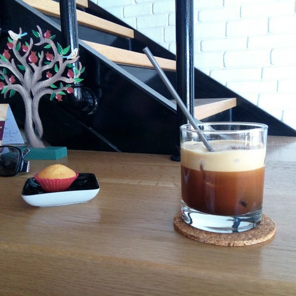 8/19/2015에 George K.님이 Solid Espresso Bar에서 찍은 사진