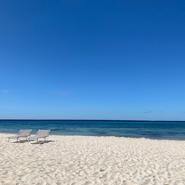 Photo taken at Melia Cozumel All Inclusive Golf &amp; Beach Resort by Richie F. on 2/16/2019