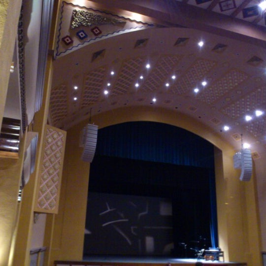 Foto tirada no(a) Teatro Alameda por Isaac M. em 11/14/2012