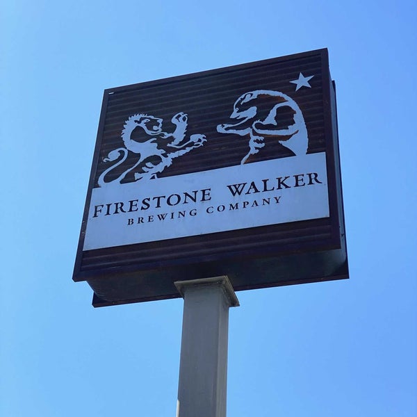 Das Foto wurde bei Firestone Walker Brewing Company - The Propagator von Heather D. am 9/26/2022 aufgenommen