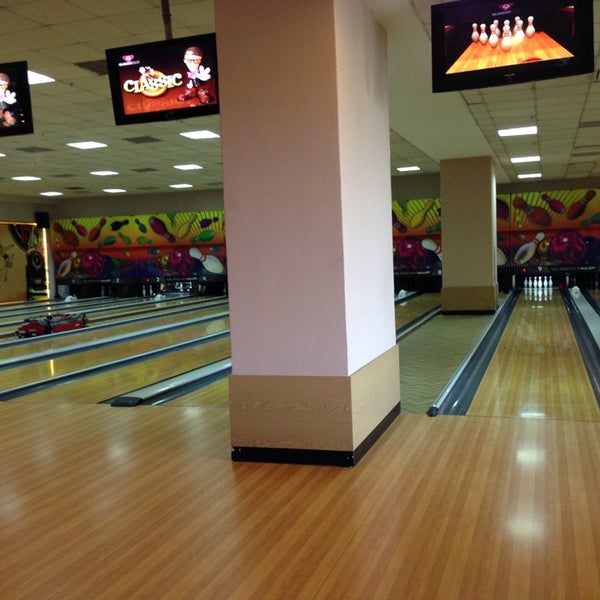 Rolling bowling