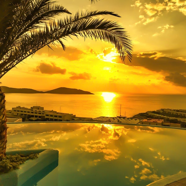 5/12/2015 tarihinde Pushninaziyaretçi tarafından Elounda Gulf  Villas &amp; Suites'de çekilen fotoğraf