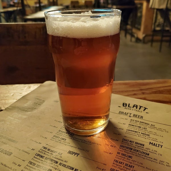 Foto tirada no(a) Blatt Beer &amp; Table por Victor M. em 11/12/2019