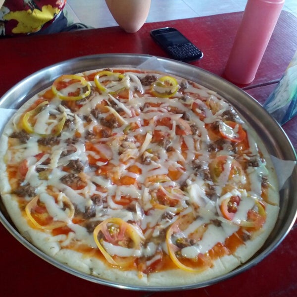 Dexter's Pizza 133 J.P. Rizal St.