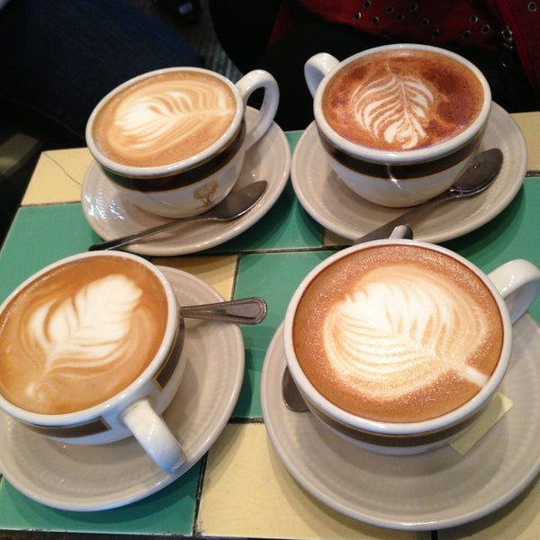 รูปภาพถ่ายที่ MyWayCup Coffee โดย Erin F. เมื่อ 2/17/2013