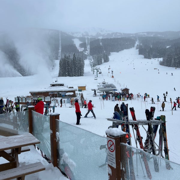 12/18/2021 tarihinde Maleko A.ziyaretçi tarafından Lake Louise Ski Area &amp; Mountain Resort'de çekilen fotoğraf