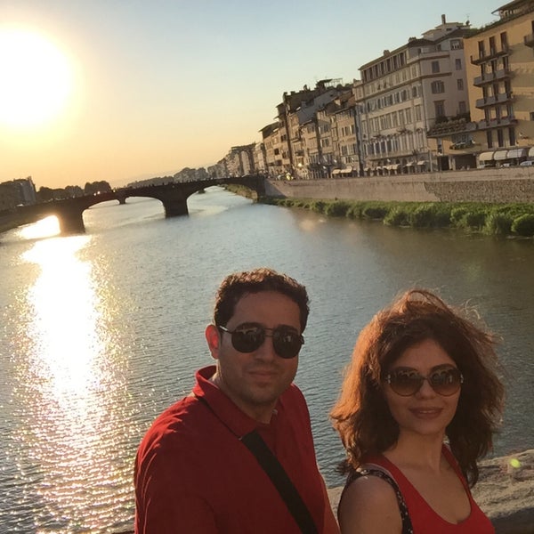 Studio Art Centers International Florence Art Gallery in Mercato Centrale