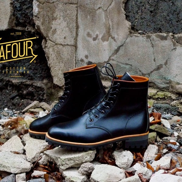 รูปภาพถ่ายที่ AFOUR Custom Footwear โดย Сергей Р. เมื่อ 1/21/2014