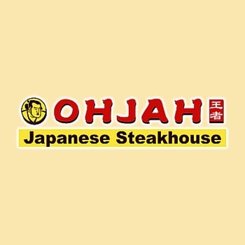 Foto scattata a Ohjah Japanese Steakhouse Sushi &amp; Hibachi da Ohjah Japanese Steakhouse Sushi &amp; Hibachi il 6/27/2016