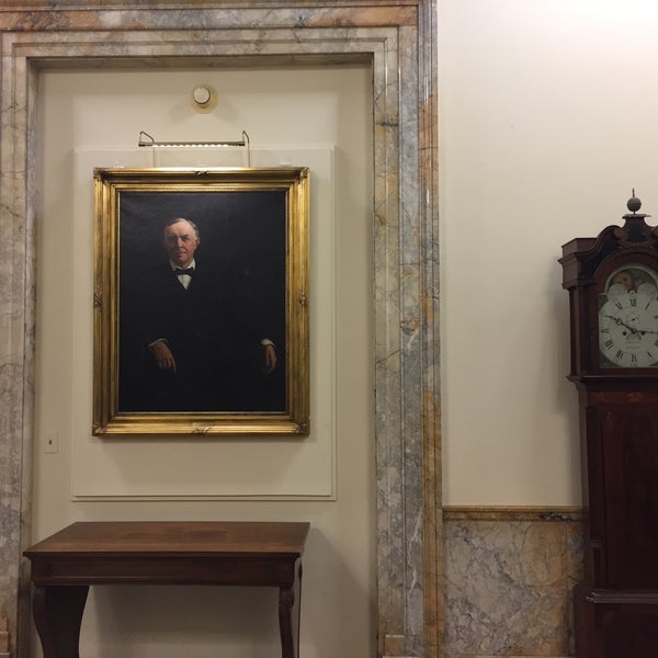 Howard Whittemore Library 243 Church St