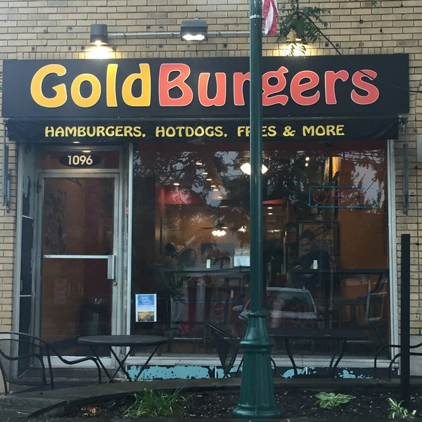 7/6/2019にJohn F.がGoldBurgersで撮った写真