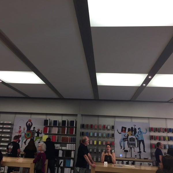 Photos at Apple Main Place - Naperville, IL