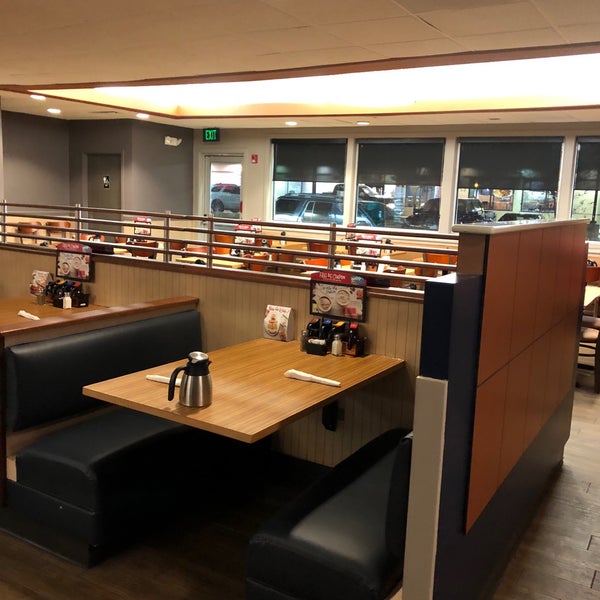 IHOP - 4 tips from 405 visitors