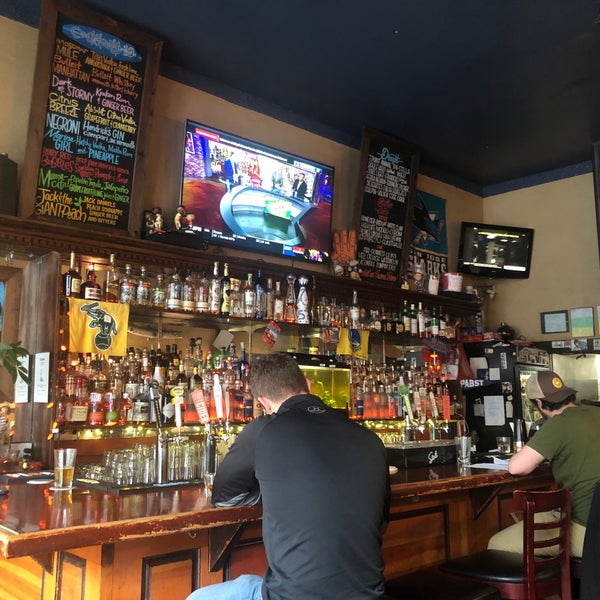 Fishbowl Bar & Grill Lower Pacific Heights 23 tips