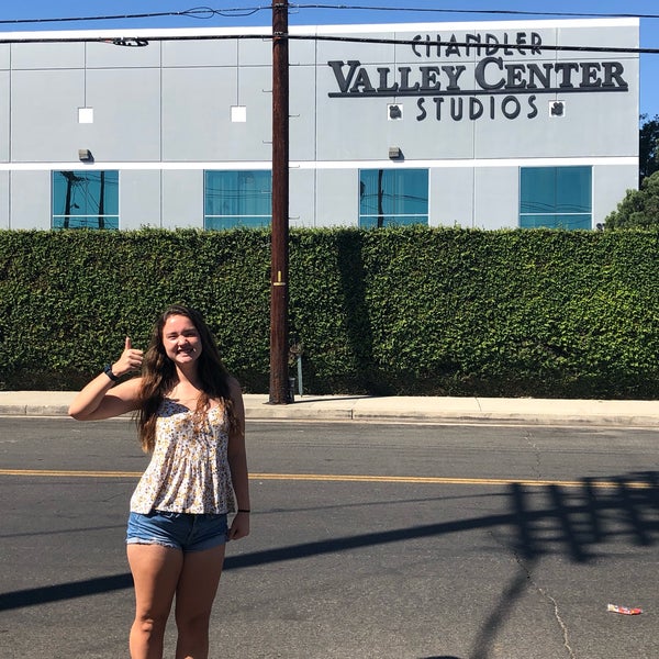 Dunder-Mifflin, Van Nuys, CA a.k.a. Scranton, PA