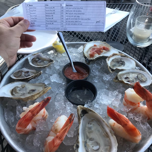 Photo taken at Boone&#39;s Fish House &amp; Oyster Room by @njwineandbeer on 6/10/2017