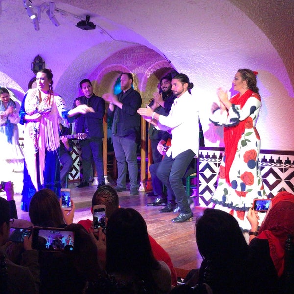 Photo taken at Tablao Flamenco Cordobés by @njwineandbeer on 11/13/2019