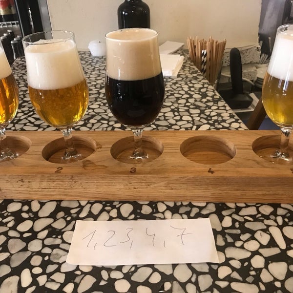 Photo taken at Craft Beer Spot by @njwineandbeer on 9/20/2019