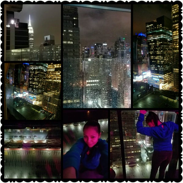 Foto tirada no(a) Sky Room por vanessa l. em 10/22/2016