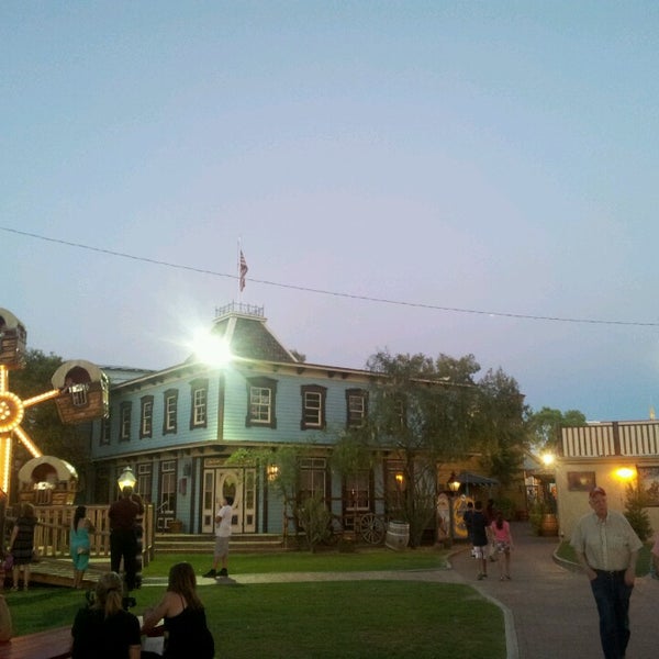 Top 95+ Pictures Pinnacle Peak Steakhouse San Dimas Photos Stunning