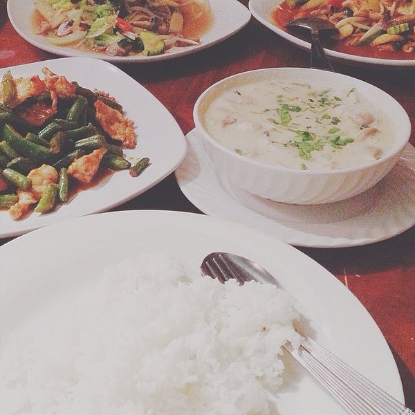 Photo taken at Black Thai Restaurant &amp; Lounge by Ramida on 3/31/2014