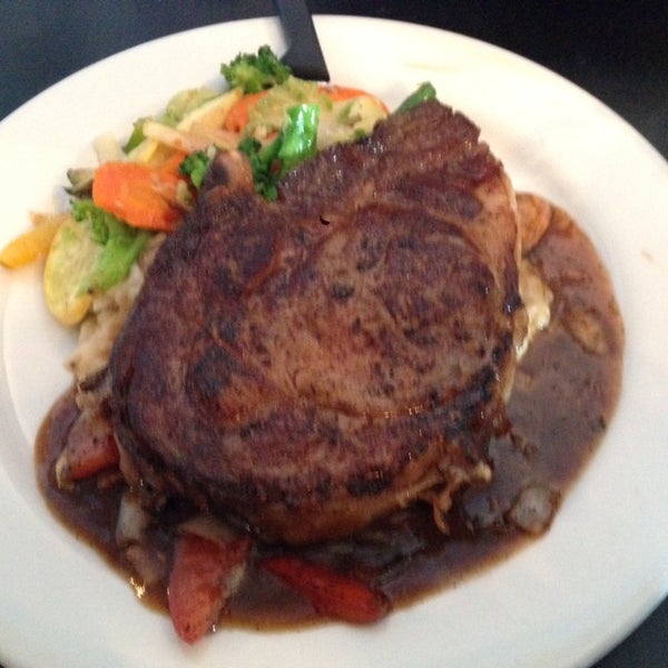 At Last Cafe (Now Closed) New American Restaurant in