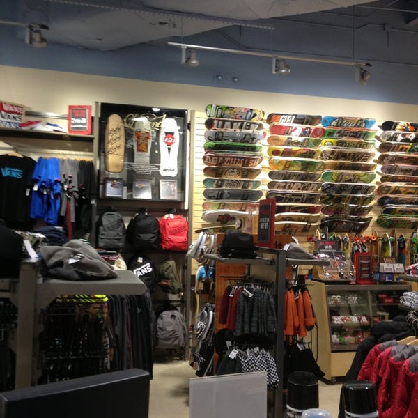 vans store in patrick henry mall