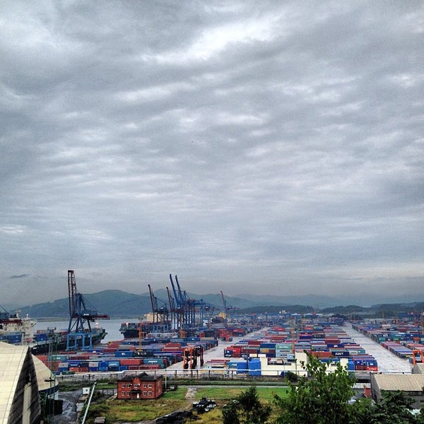 Вск восточный порт. Порт восточный контейнерный терминал. Порт восточный контейнерный терминал. Порт измир краны. Порт вск находка.