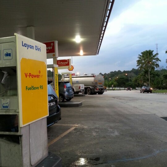3/1/2013 tarihinde Ridzuan A.ziyaretçi tarafından Shell'de çekilen fotoğraf