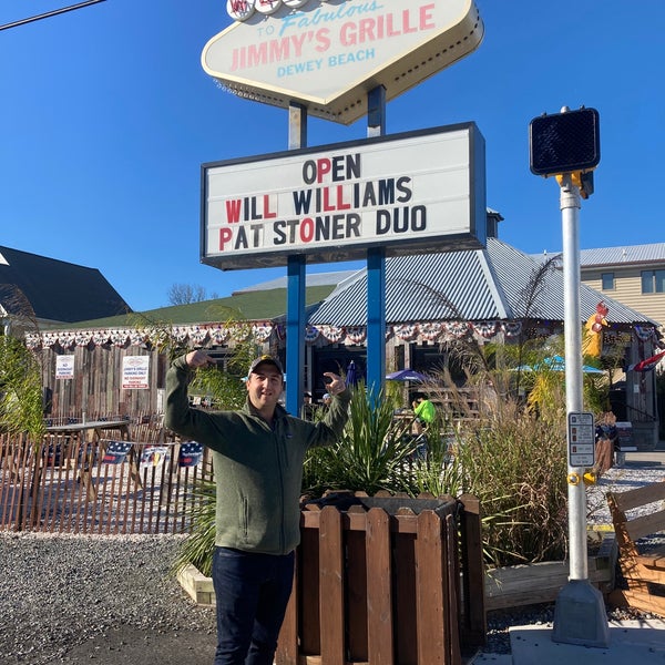 Mustvisit Bars in Dewey Beach