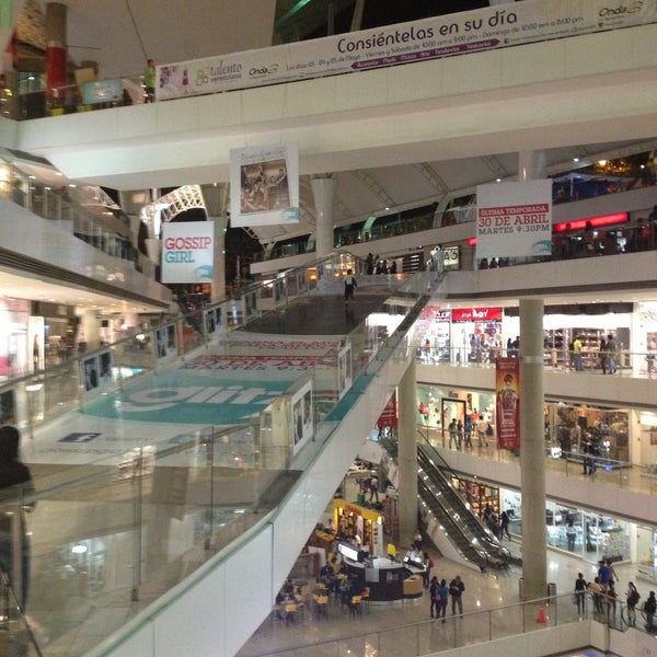 5/4/2013 tarihinde Rafael R.ziyaretçi tarafından Millennium Mall'de çekilen fotoğraf