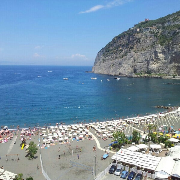Сорренто пляжи